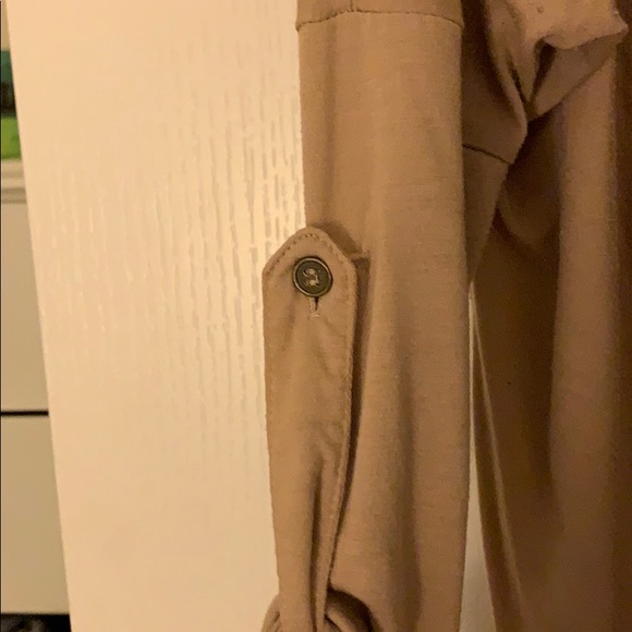 Quarter length cross cross top - Picture 4 of 4